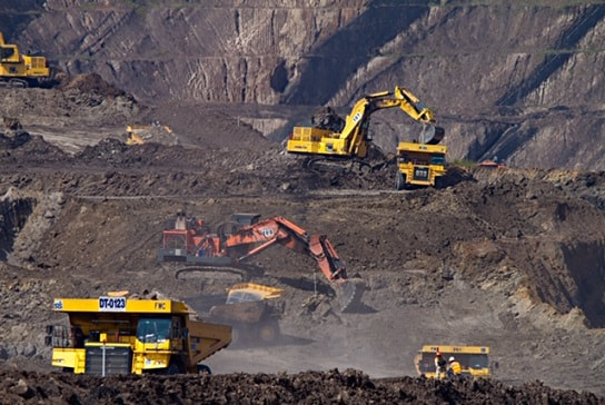 Open pit coal mine. Are coal export prices increasing for South Africa?